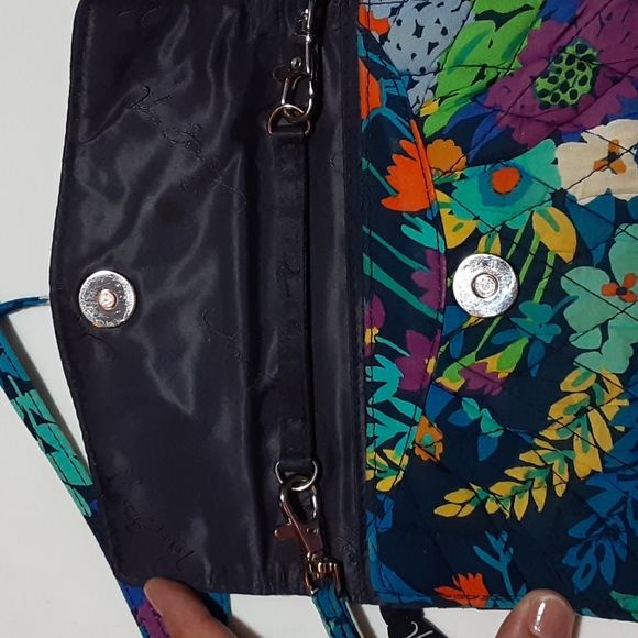 Vera Bradley Midnight Blue Trifold Crossbody Wallet, Retired Pattern - Picture 10 of 10